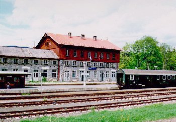Das Bahnhofsgeb�ude