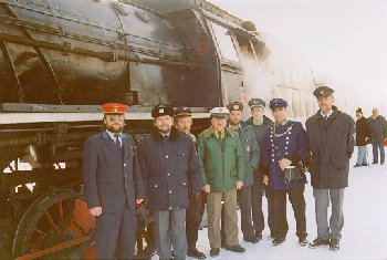 Historische und heutige Uniformen