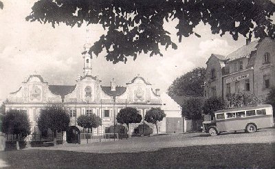 Rathaus - zeitgem��es Foto